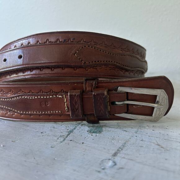 Vintage leather Ranger belt with belt buckle tooled embossed western cowboy 32 - Picture 13 of 14